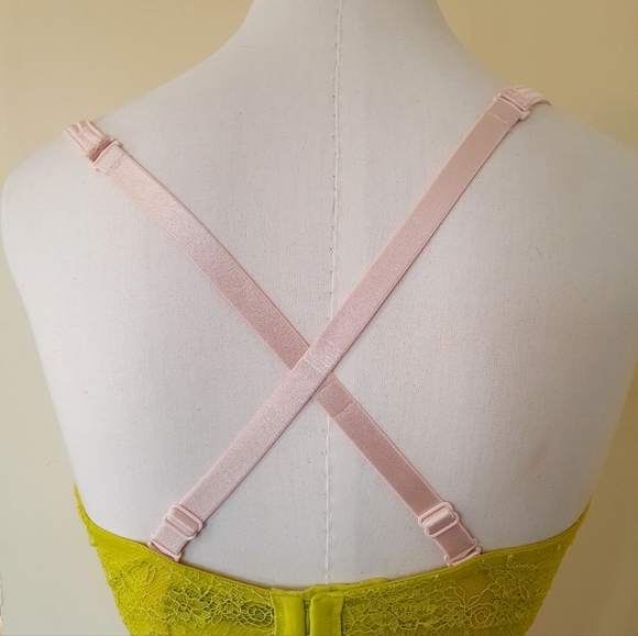 Victoria's Secret Push-up "Sexy Little Things" Bra in Size 36DD + Bonus!! 👙 - Picture 4 of 10